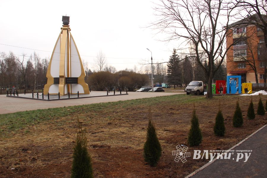 ​Великолучане могут помериться ладошками (ФОТО)