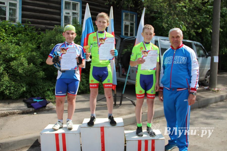 В Великих Луках прошли Всероссийские соревнования по велосипедному спорту (ФОТО)