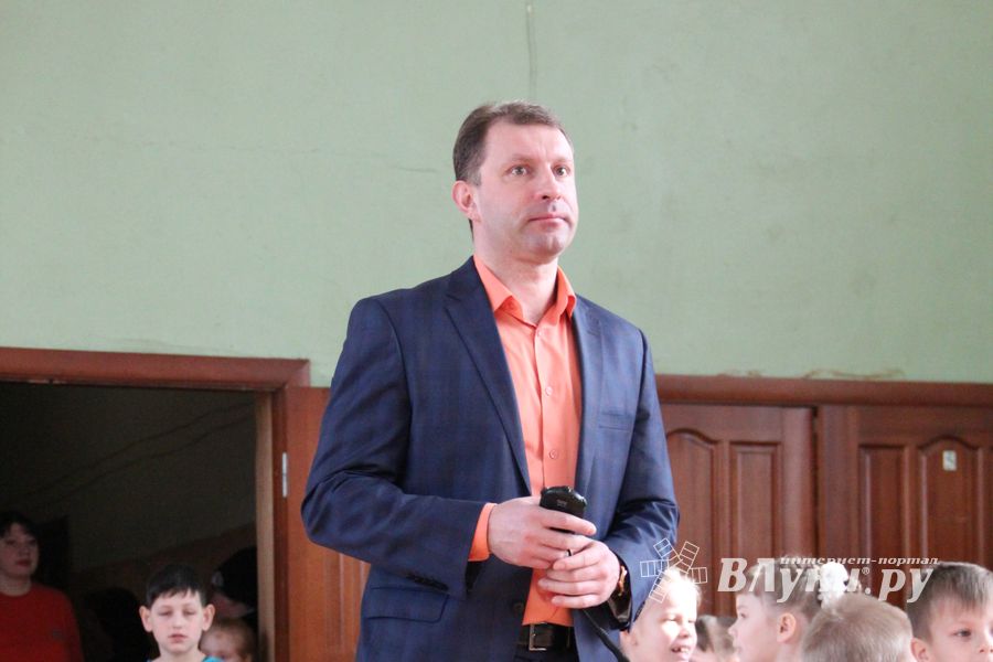 В Великих Луках стартовали спортивные соревнования среди дошколят «Юные олимпионики»