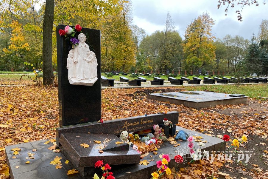 Продолжается реконструкция воинского мемориала (ФОТО)