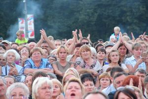 Людмила Чурсина и Пелагея поздравили Великие Луки с 850-летием (ФОТО)