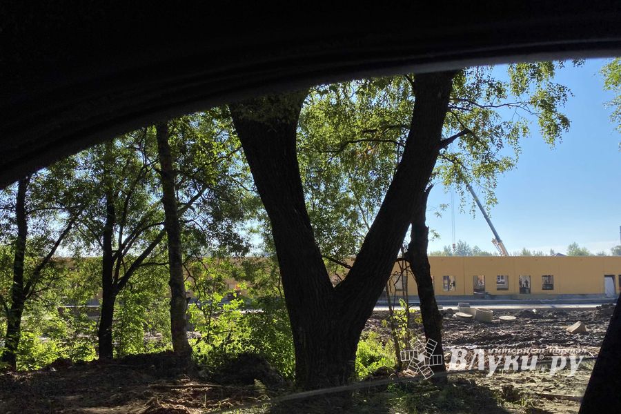 Будущий госпиталь «обзавелся» стенами (ФОТО)