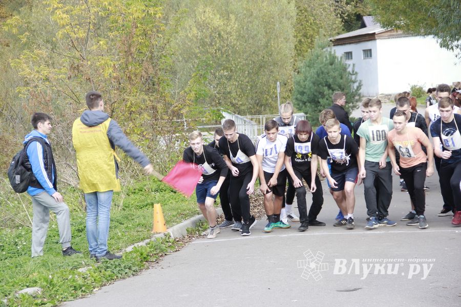 Великолукские кроссмены отбирают команду на областное первенство