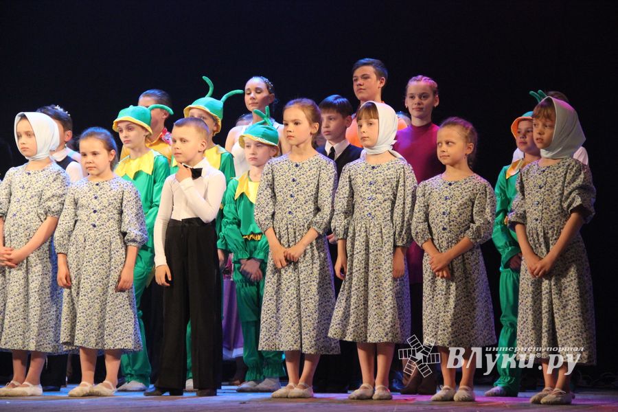 14 мая состоялся концерт хореографического коллектива «Созвездие» - «Бал» (ФОТО)