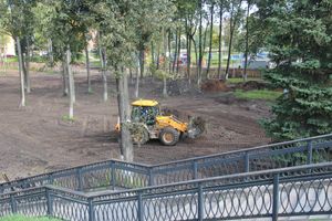 В великолукском парке приступили к планировке территории (ФОТО)
