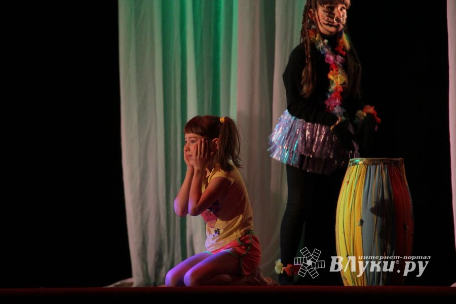 «Великолукская Веснянка» на сцене ДК ЛК