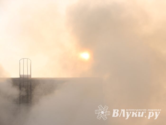 Подробности пожара на мебельном (ФОТО)