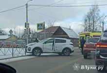 Из-за ДТП в Великих Луках затруднено движение (ФОТО)