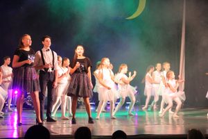 В ГДК им. Ленина встречают Новый год (ФОТО)