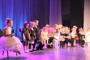 Юные артисты ГДК им. Ленина отметили «Мамин день» (ФОТО)