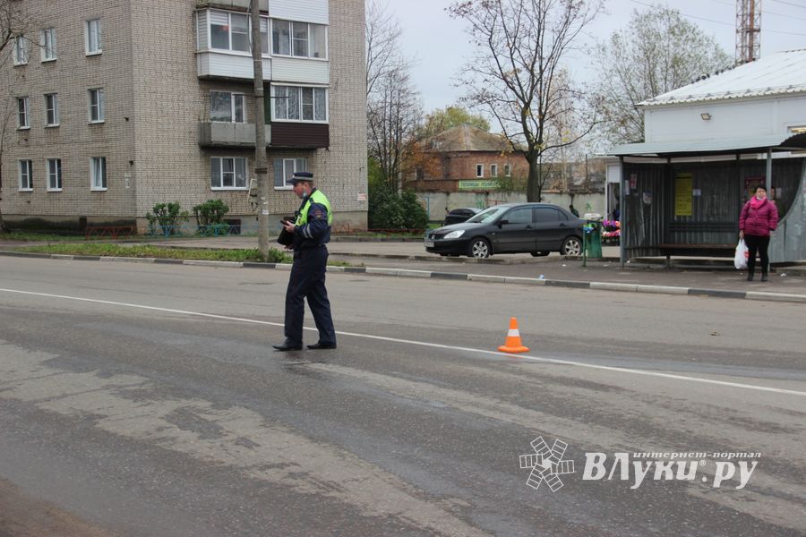 В Великих Луках сбили пешехода (ФОТО)