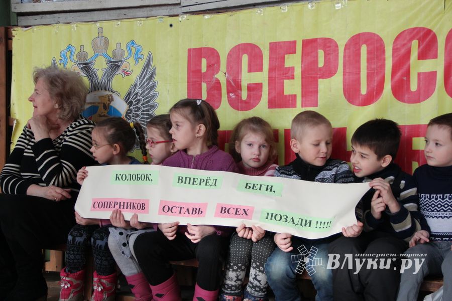 В Великих Луках стартовали спортивные соревнования среди дошколят «Юные олимпионики»