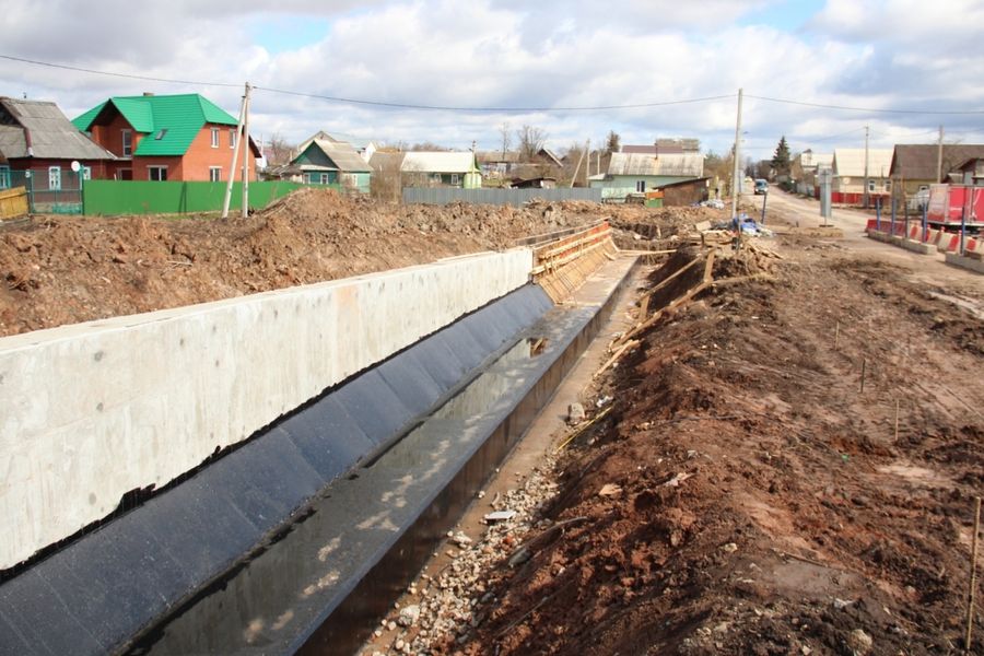  Работы по строительству путепровода в Великих Луках  идут по графику (ФОТО)