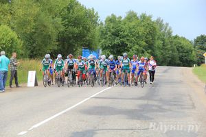 В Великих Луках состоялось награждение победителей Чемпионата России по велоспорту в парной гонке (фото)