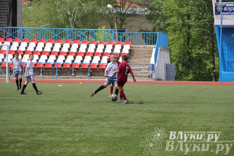 «Кожаный мяч» в Великих Луках. Зона ЮГ