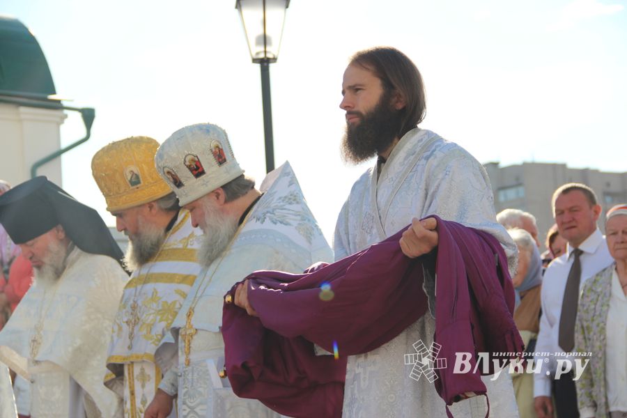 Освящение Храма святителя Тихона, Патриарха Всероссийского, святых Новомучеников и Исповедников Российских (ФОТО)