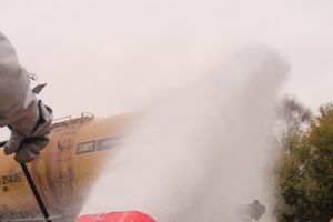 В Великих Луках тушили поезд (ФОТО)