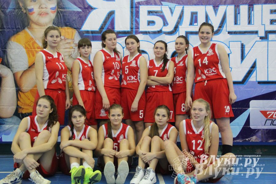 Великолучанки заняли первое место в дивизиональной игре «КЭС-Баскет» (фото)