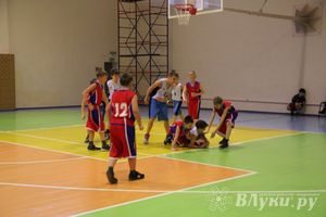 Великолукские баскетболисты стали победителями междугородних соревнований по баскетболу