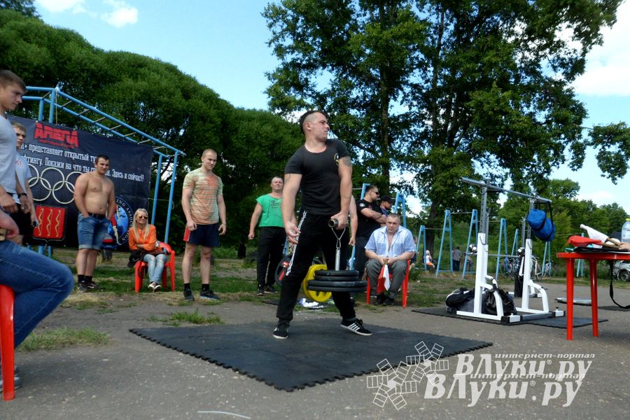 В Великих Луках прошел Всероссийский олимпийский день (фото)