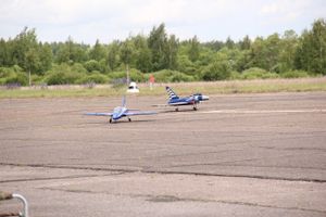 В Великих Луках проходит 7-й Фестиваль авиамодельного спорта (ФОТО)