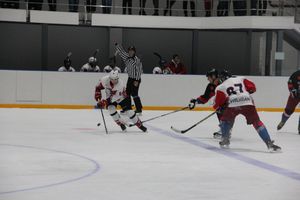 В Великих Луках прошли хоккейные матчи (ФОТО)