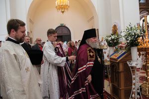 Освящение Храма святителя Тихона, Патриарха Всероссийского, святых Новомучеников и Исповедников Российских (ФОТО)