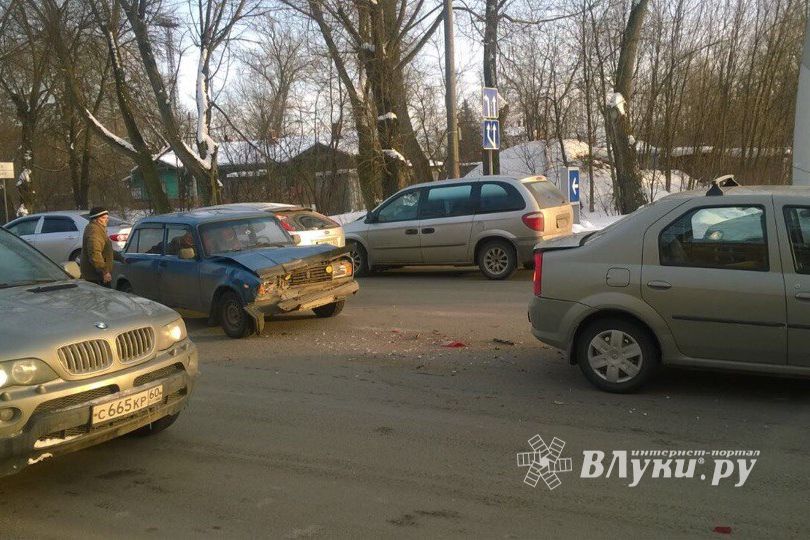 Фотофакт: ДТП на Гагарина