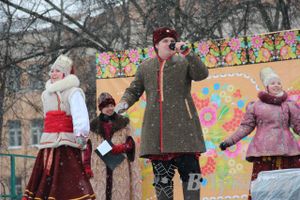 В Великих Луках встретили Масленицу