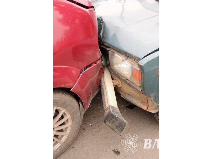 На ул. Новоселенинской произошло тройное ДТП (ФОТО)