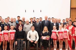 В Пскове на «Балу чемпионов» наградили лучших спортсменов-единоборцев из Великих Лук (ФОТО)