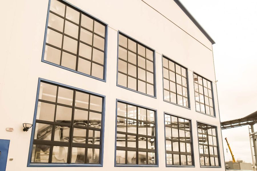 На День стекольщика компания «Окна оптом» дарит клиентам скидки (ФОТО, ВИДЕО)