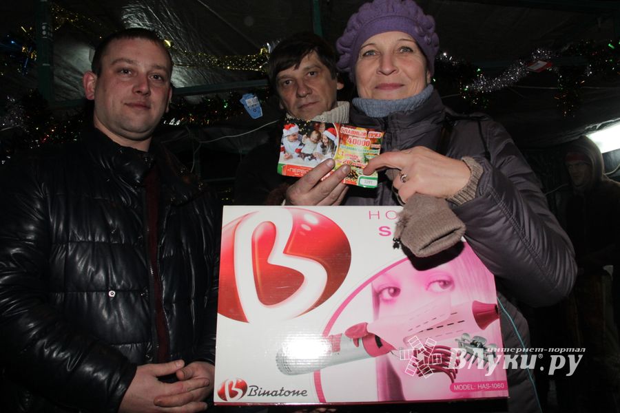 Великие Луки к встрече Нового года готовы (ФОТО)