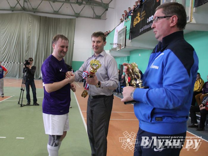 Команда Великолукского района стала чемпионом области по мини-футболу (фото)