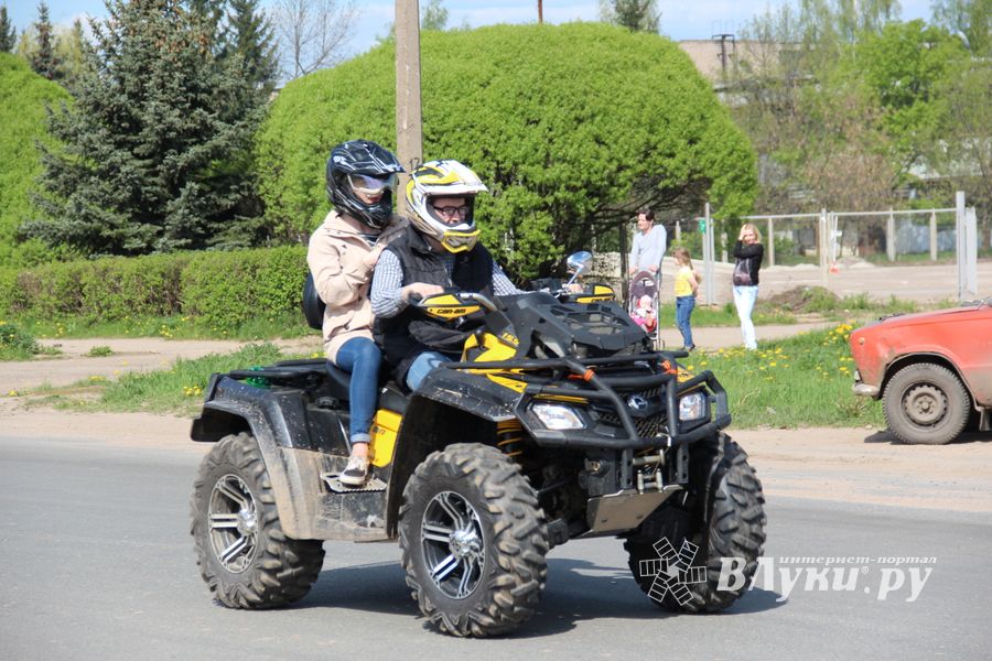 В Великих Луках прошло открытие мотосезона (ФОТО)