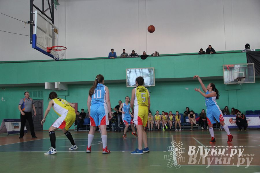 Игра за 3 место СОШ 12, Великие Луки — Гимназия Невель (девушки)