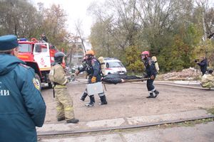 В Великих Луках тушили поезд (ФОТО)