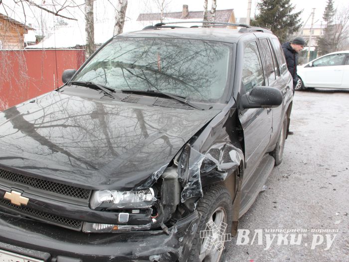 ДТП в районе улицы 3-й Уд. Армии (ФОТО)