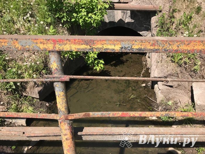 Опасный тротуар на проспекте Гагарина (ФОТО)