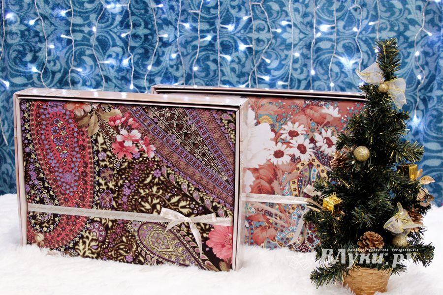 Пора покупать тёплые и яркие новогодние подарки (ФОТО)