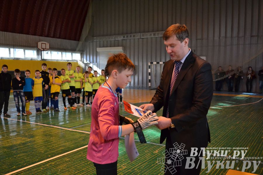 XII Традиционный Международный открытый турнир по мини-футболу среди юношей 2001-2002 г. р.