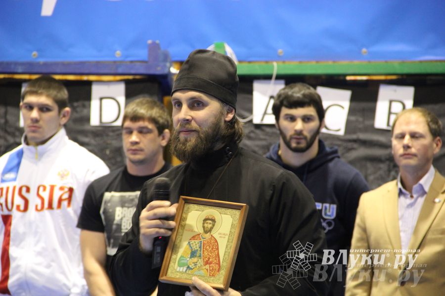 В Великих Луках открылся первый в Псковской области центр ММА