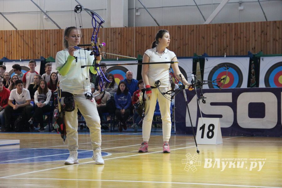 В Великих Луках завершились соревнования по стрельбе из лука «Надежды России» (ФОТО)