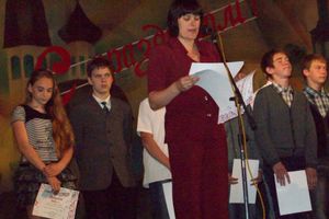 Великолукская школа № 2 торжественно подвела итоги года 