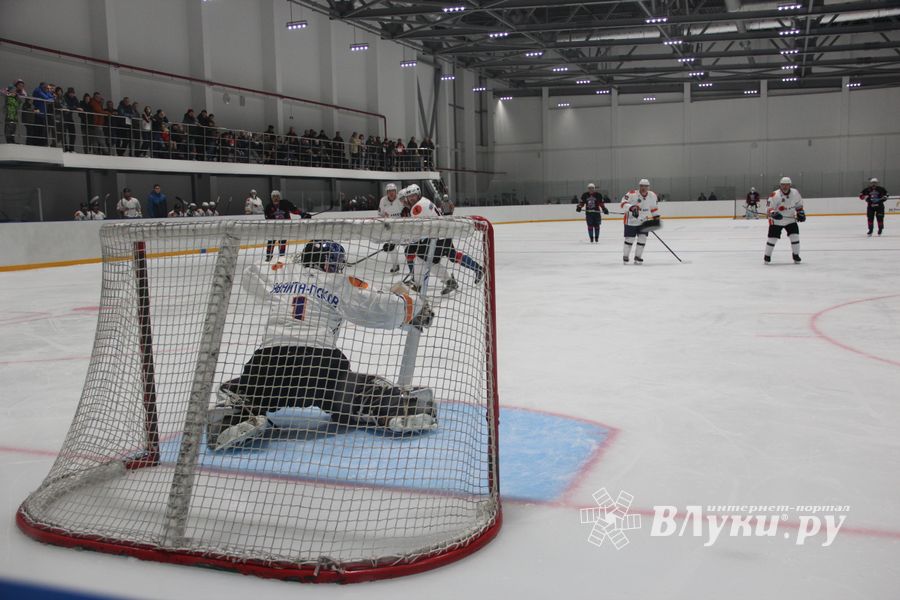 Великолукская команда «Экспресс 40+» дебютировал в НХЛ (ФОТО)