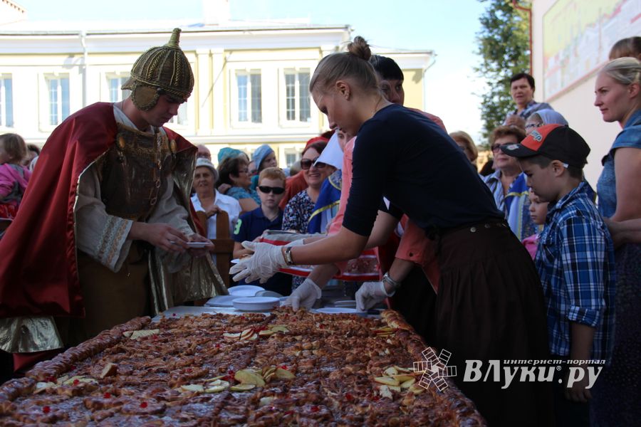 Празднование 850-летия  началось в храмах Великих Лук (ФОТО)