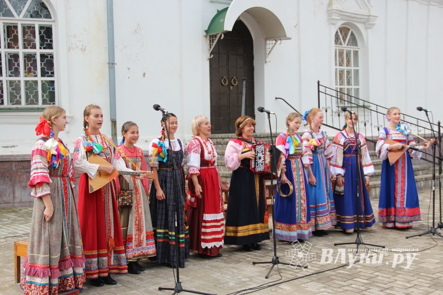 Великолучане празднуют День города (ФОТО)