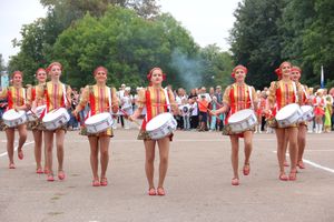 В Великих Луках проходит ​Международный фестиваль-конкурс среди мажореток и барабанщиц (ФОТО)