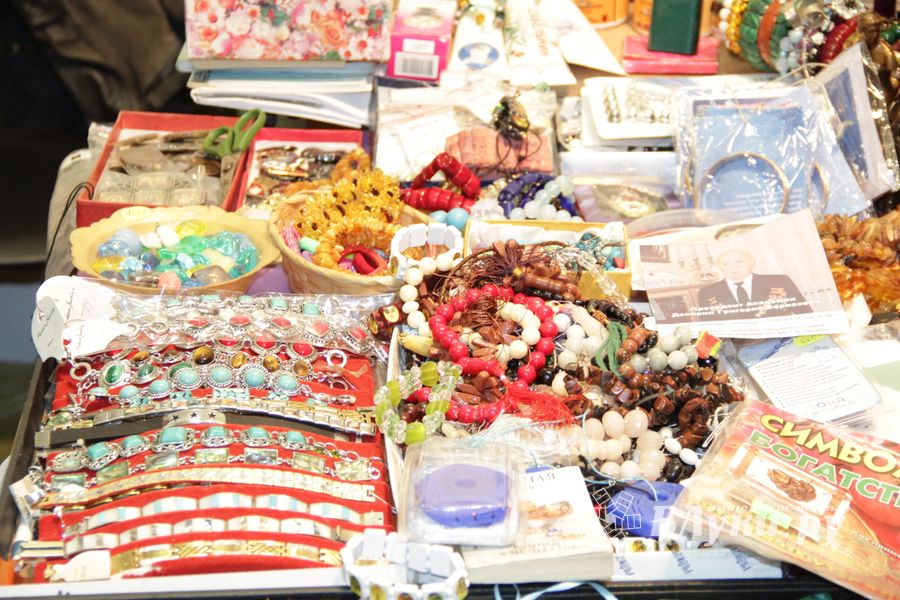 Шестая великолукская универсальная выставка открылась в Великих Луках (фото + видео)