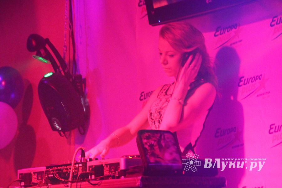 Радиостанция «Европа Плюс Великие Луки» отметила День рождения